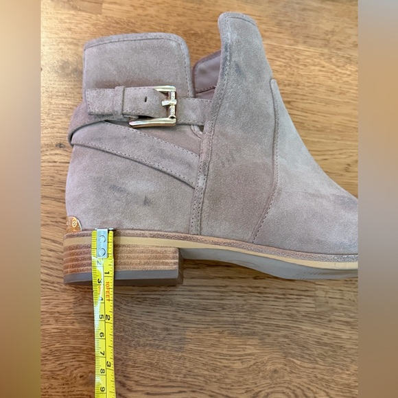 MK by Michael Kors Salem Tan Suede and Leather Ankle Booties Size 7.5. - Picture 14 of 14